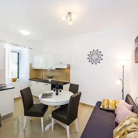 Apartment Gariful *